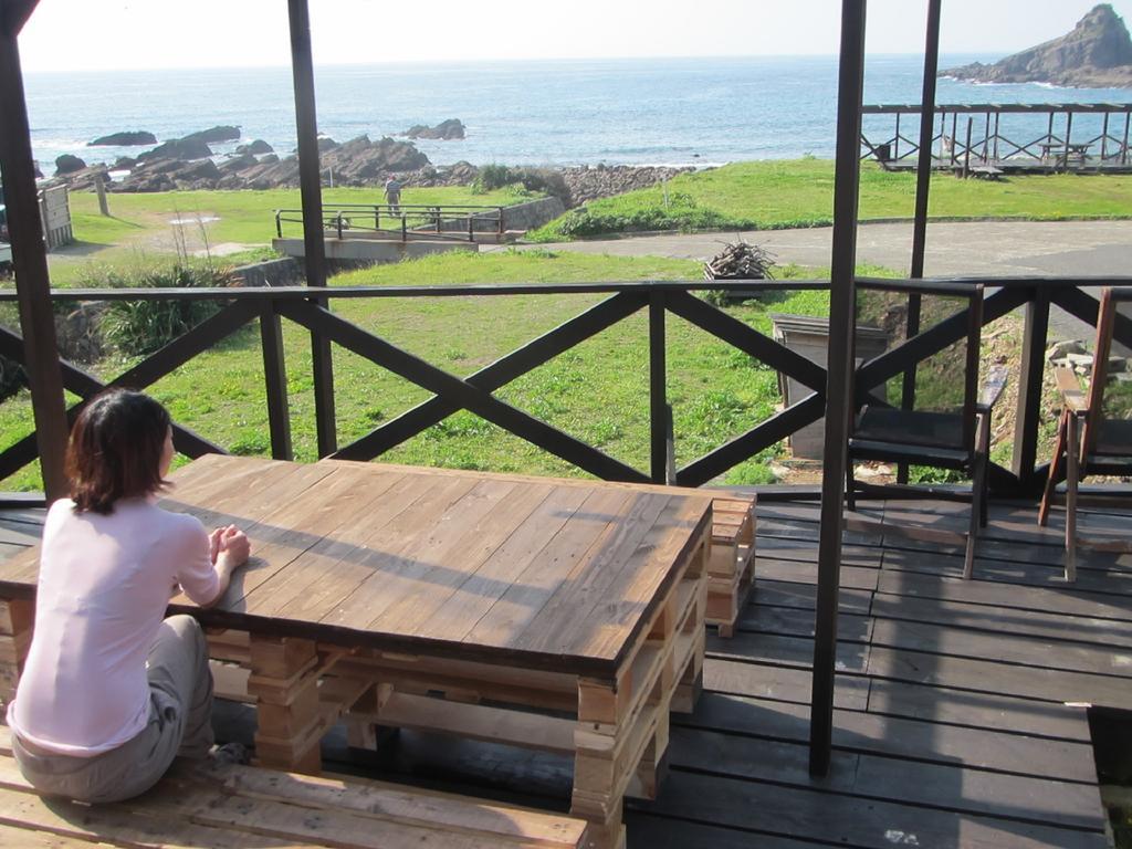 Amakusa West Coast Backpackers Fu-Raibou Ostello Esterno foto